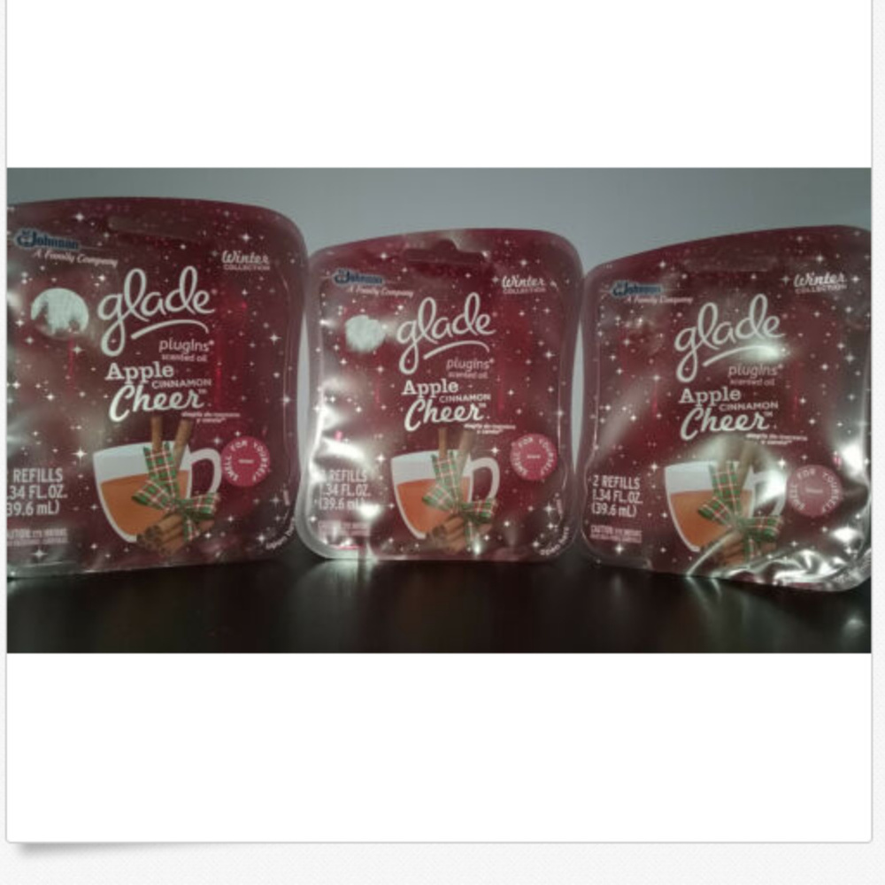 6 New in Box Glade Apple Cinnamon Cheer Oil Refill